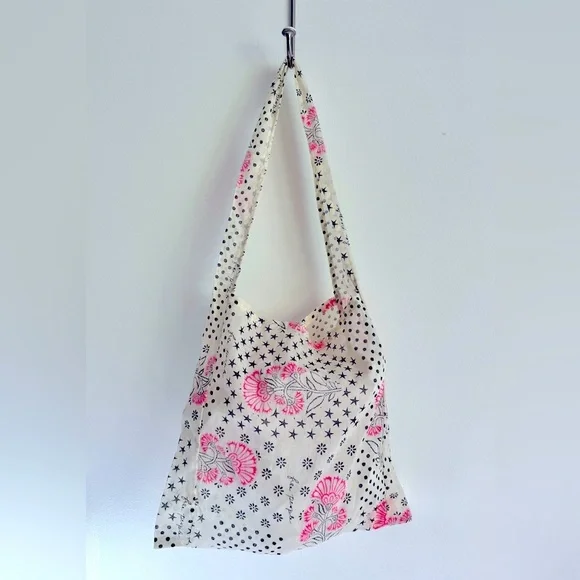 Free People Cream Black Pink Beach Tote Hobo Bag - Picture 6 of 10